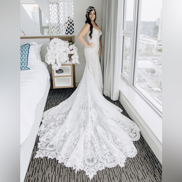 Martina Liana model 905-Ivory - Picture 1 of 3